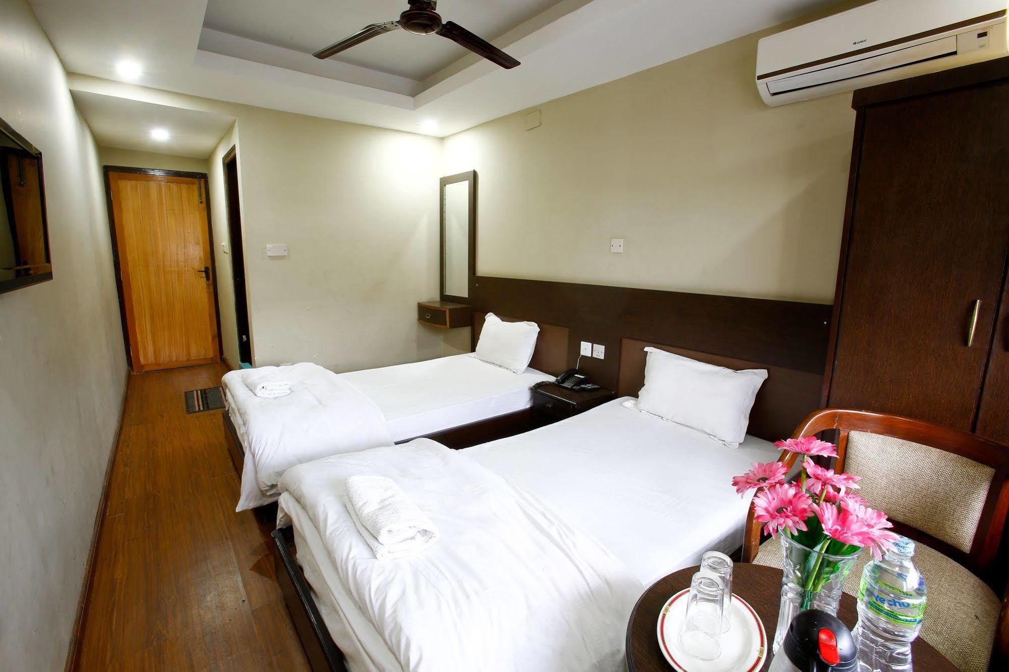 Hotel Nandini Catmandu Exterior foto